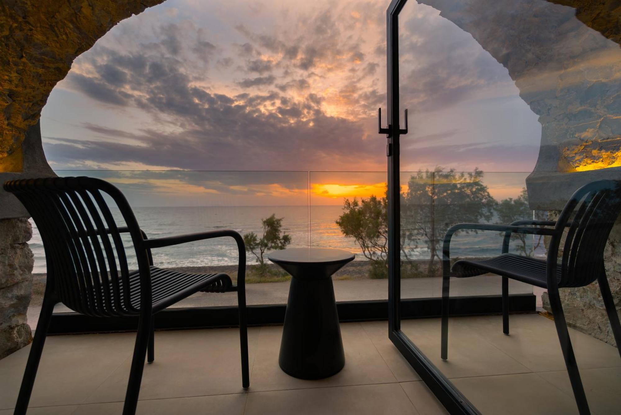 كارتيرادوس Neoma Luxury Suites المظهر الخارجي الصورة