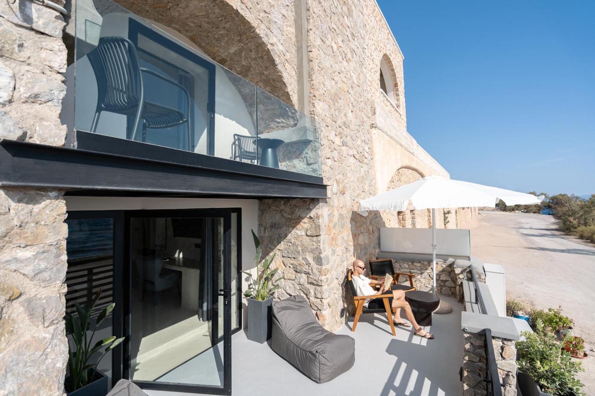 كارتيرادوس Neoma Luxury Suites المظهر الخارجي الصورة
